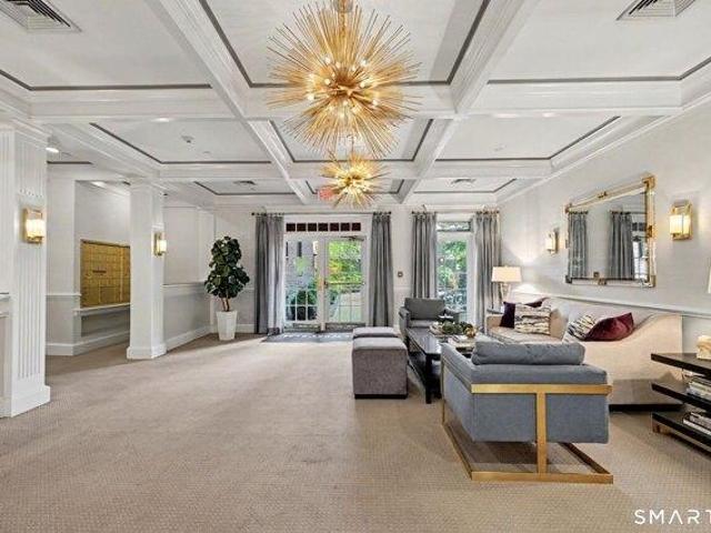 condo with 2 bedroom, Greenwich CT ES105549676