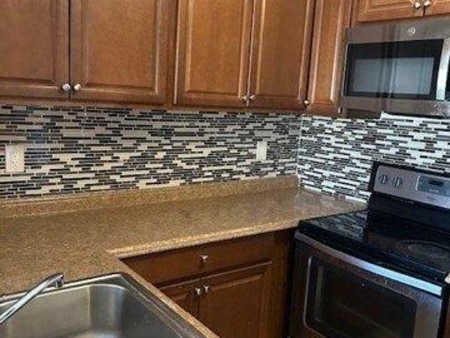 condo with 2 bedroom, Hamden CT ES105574539