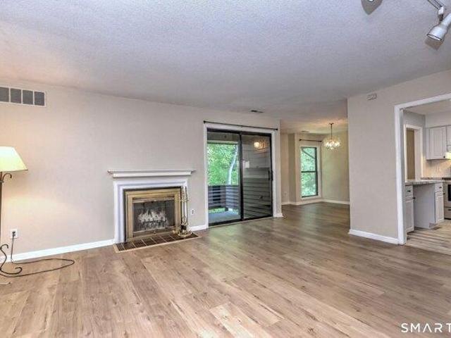condo with 2 bedroom, Hamden CT ES105575571
