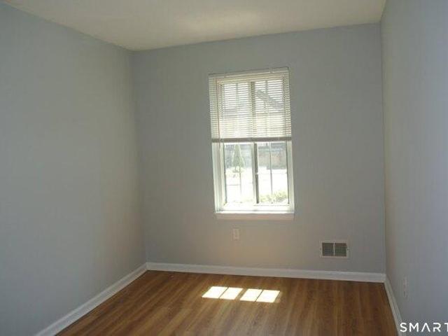 condo with 2 bedroom, Hamden CT ES105576134