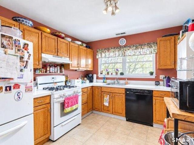 condo with 2 bedroom, Hamden CT ES105611248