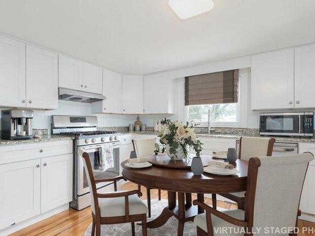 condo with 2 bedroom, Hamilton MA ES105385573