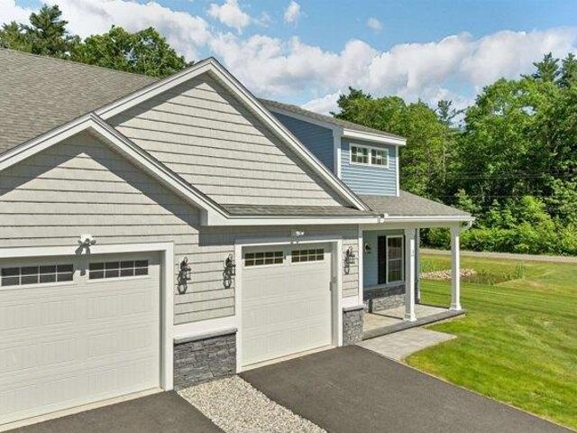 condo with 2 bedroom, Hampstead NH ES105368442