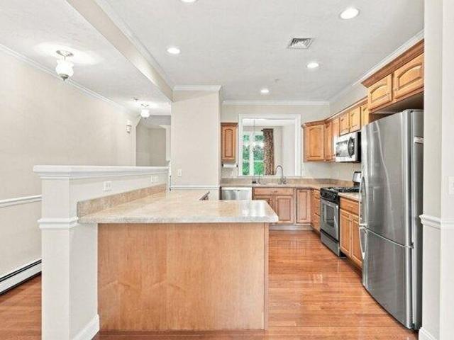 condo with 2 bedroom, Hanover MA ES105536440