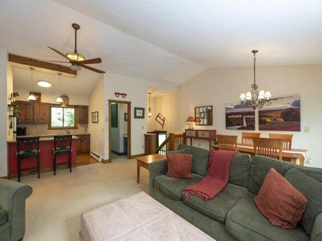 condo with 2 bedroom, Hartford VT ES105550668