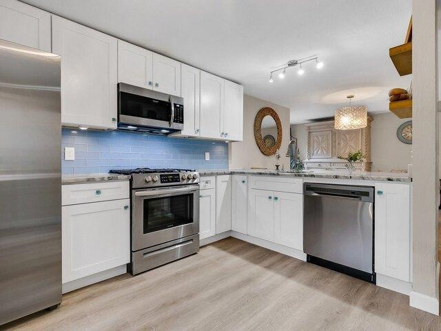 condo with 2 bedroom, Haverhill MA ES105591254