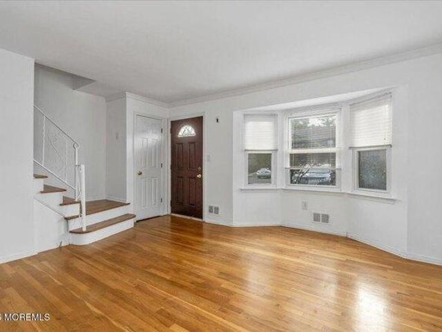 condo with 2 bedroom, Hazlet NJ ES105277431