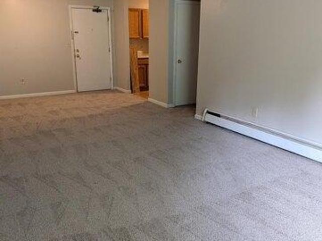 condo with 2 bedroom, Hooksett NH ES105424753