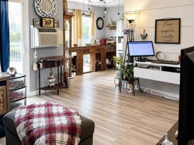 condo with 2 bedroom, Holyoke MA ES105443249