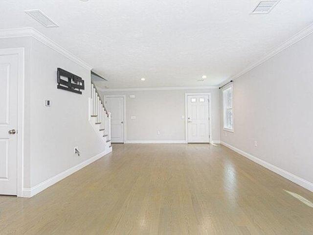 condo with 2 bedroom, Holbrook MA ES105577549