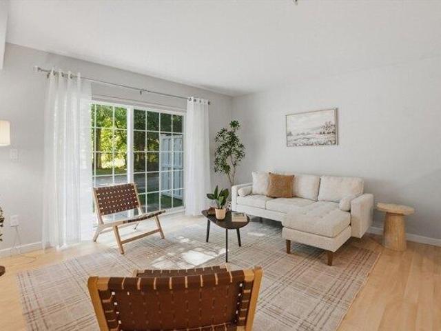 condo with 2 bedroom, Holden MA ES104478609