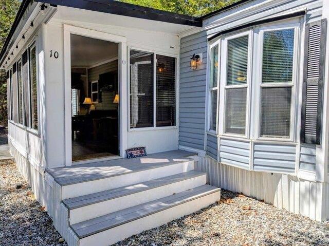 condo with 2 bedroom, Holderness NH ES105629573