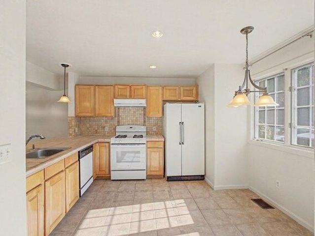 condo with 2 bedroom, Hopkinton MA ES105401993