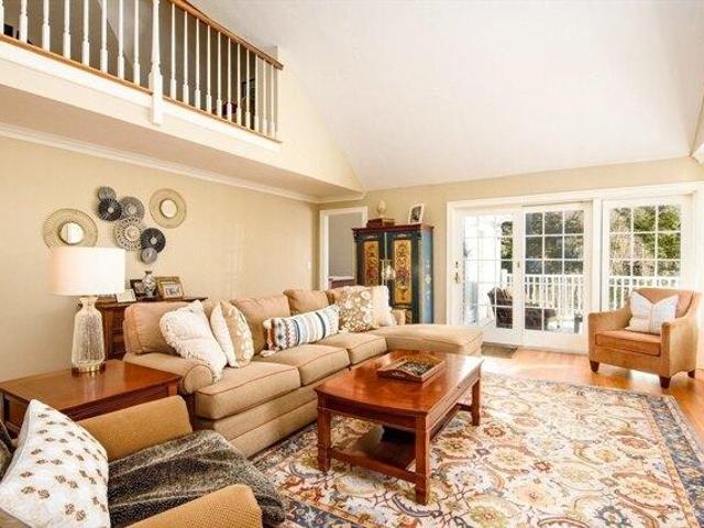 condo with 2 bedroom, Hopkinton MA ES105277703