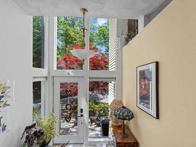 condo with 2 bedroom, Hudson MA ES105651046