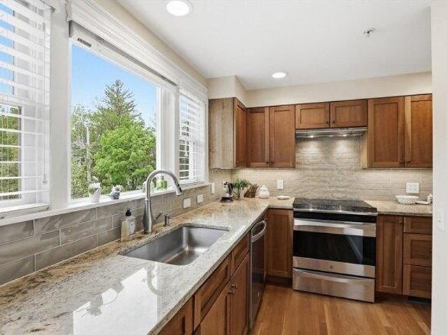 condo with 2 bedroom, Ipswich MA DS104235315