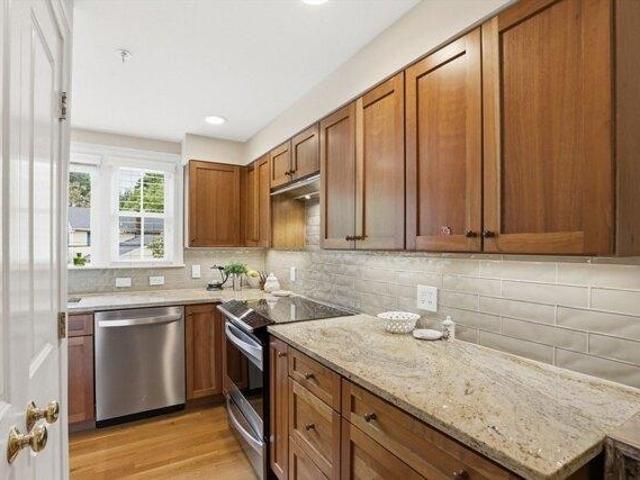 condo with 2 bedroom, Ipswich MA ES104235315