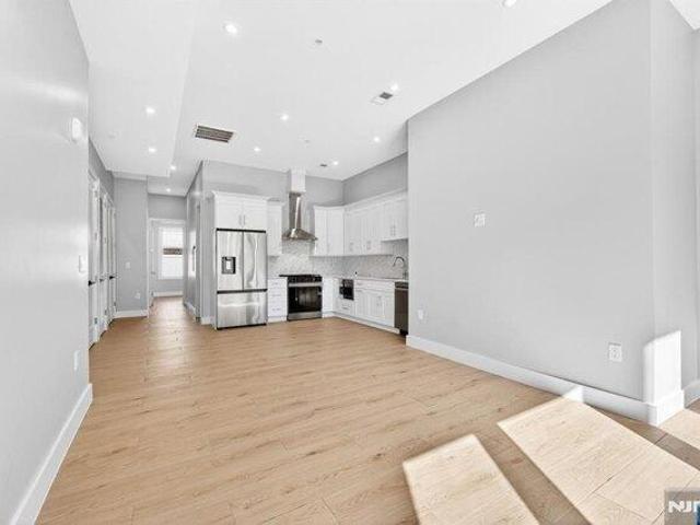 condo with 2 bedroom, Jersey City NJ ES105516317