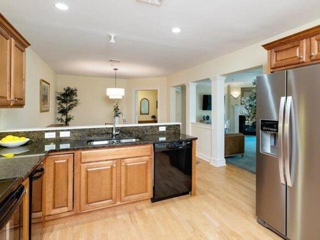 condo with 2 bedroom, Kittery ME ES105384961