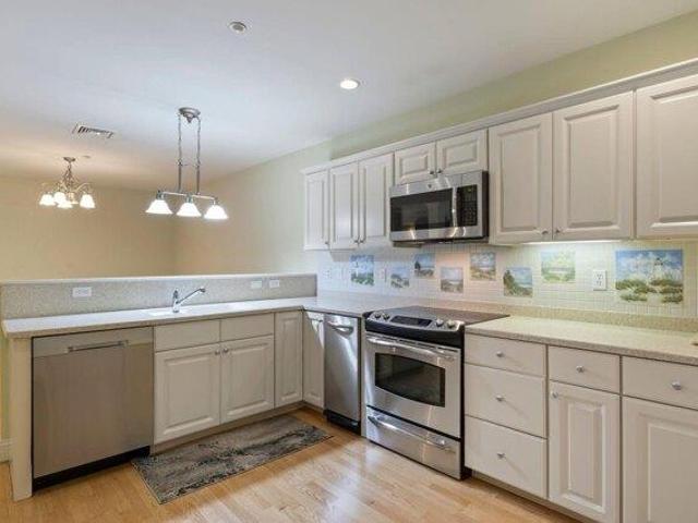 condo with 2 bedroom, Kittery ME ES105816085