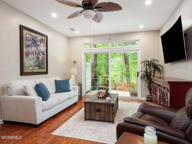 condo with 2 bedroom, Lakewood NJ ES105275811