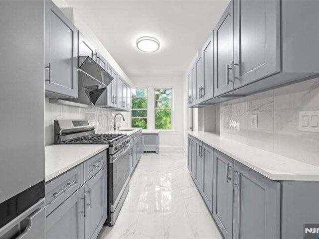 condo with 2 bedroom, Leonia NJ ES105496081