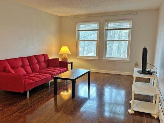 condo with 2 bedroom, Lebanon NH ES104570163