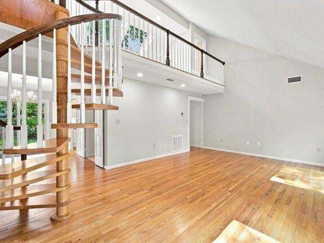 condo with 2 bedroom, Lexington MA ES105401764