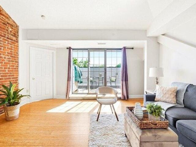 condo with 2 bedroom, Lexington MA ES105419050