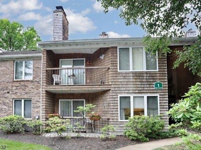 condo with 2 bedroom, Little Falls NJ ES105254981