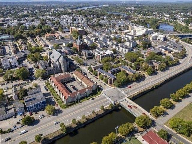 condo with 2 bedroom, Lowell MA ES105516341