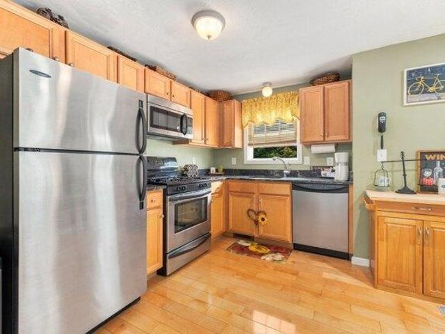 condo with 2 bedroom, Lowell MA ES105586317