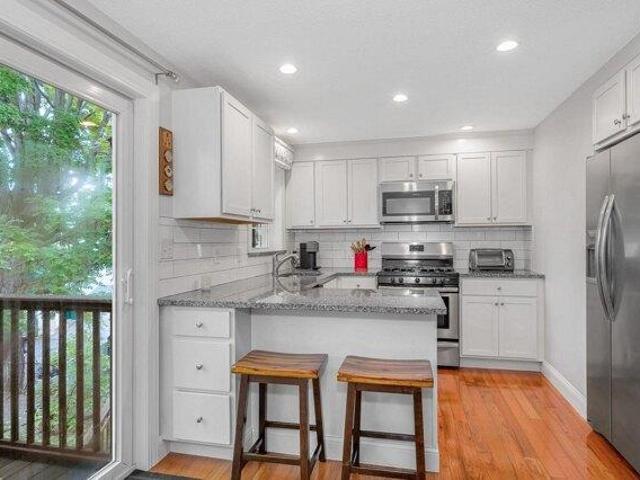 condo with 2 bedroom, Lowell MA ES105651590