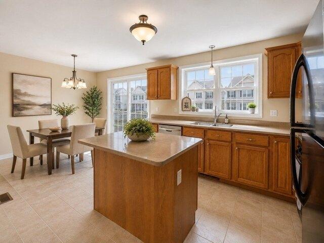 condo with 2 bedroom, Lowell MA ES105368866