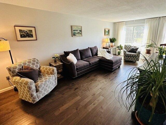 condo with 2 bedroom, Ludlow MA ES104511822