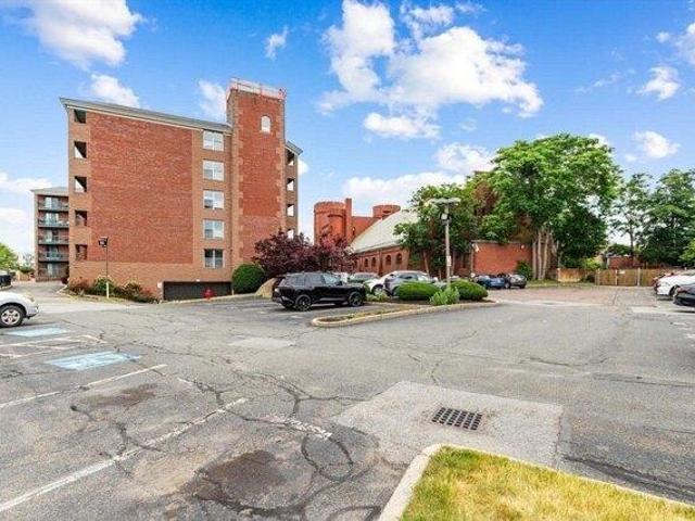 condo with 2 bedroom, Lynn MA ES105367500