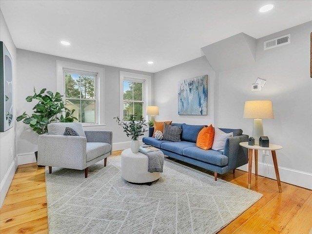 condo with 2 bedroom, m MA ES104329212