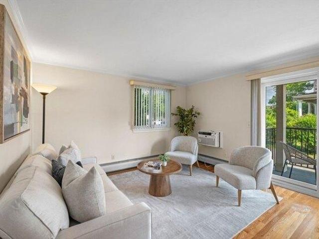 condo with 2 bedroom, m MA ES104509932