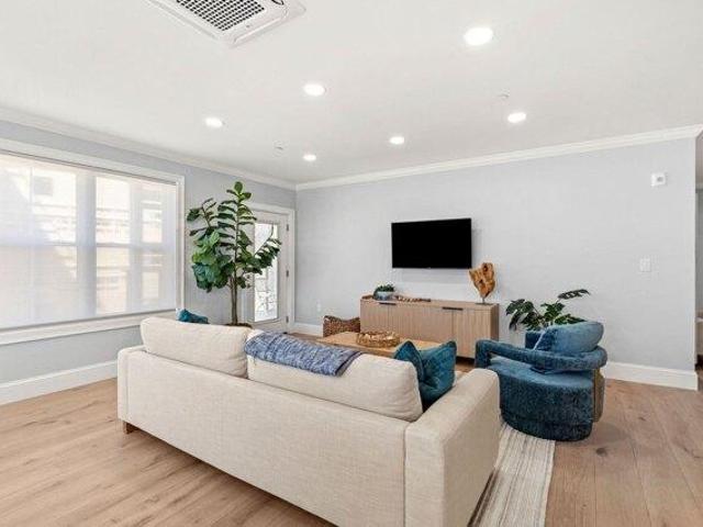 condo with 2 bedroom, m MA ES105403534
