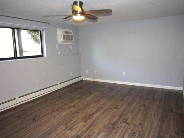 condo with 2 bedroom, m NH ES104792334