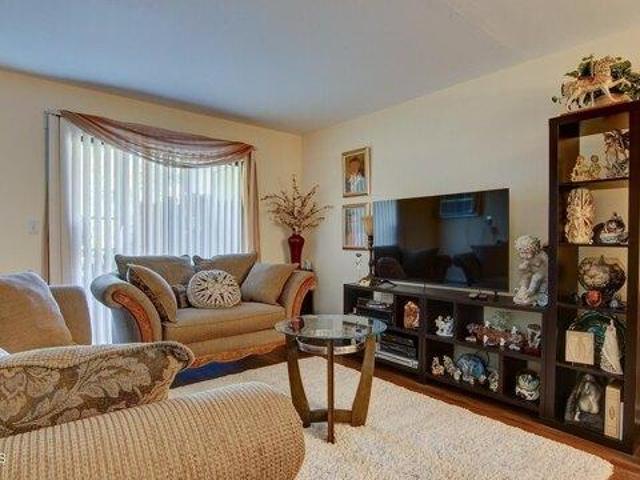 condo with 2 bedroom, Manalapan NJ ES104410441