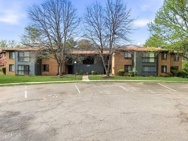 condo with 2 bedroom, Manalapan NJ ES104568204