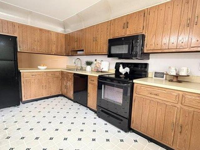 condo with 2 bedroom, Manalapan NJ ES105495504