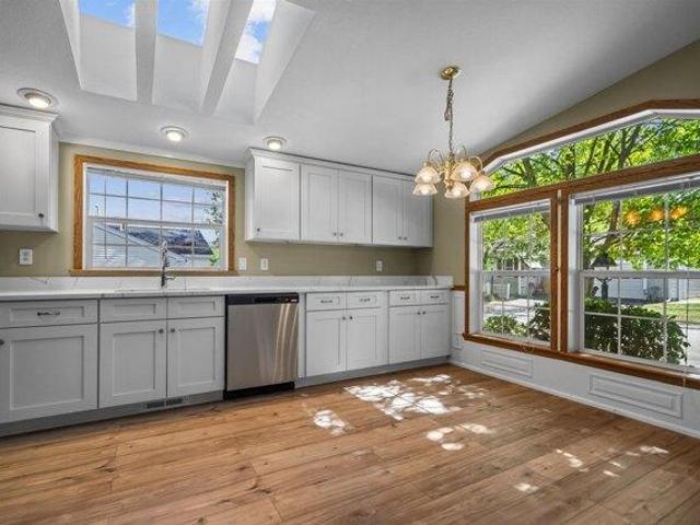 condo with 2 bedroom, Manchester NH ES105551986