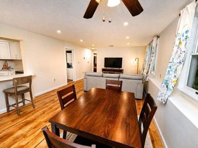 condo with 2 bedroom, Mansfield MA ES105587534