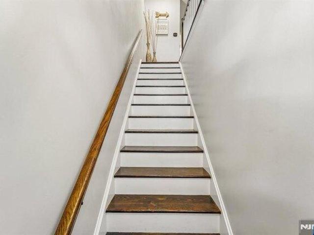 condo with 2 bedroom, Mahwah NJ ES105726304