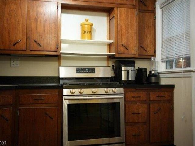 condo with 2 bedroom, Maplewood NJ ES105552589