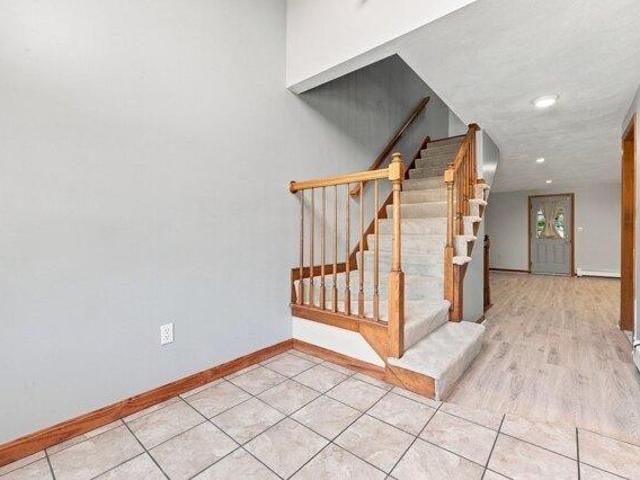 condo with 2 bedroom, Marlborough MA ES105979415