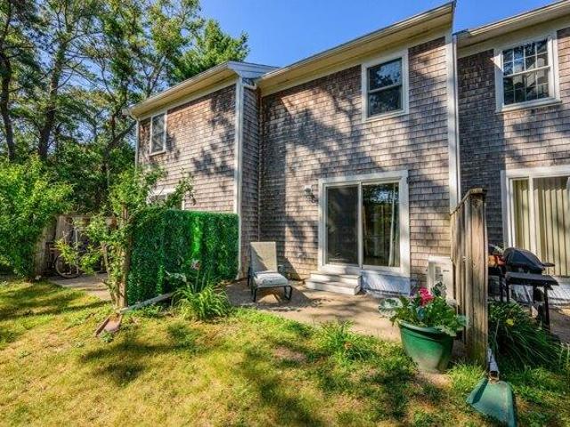 condo with 2 bedroom, Mashpee MA ES105404297
