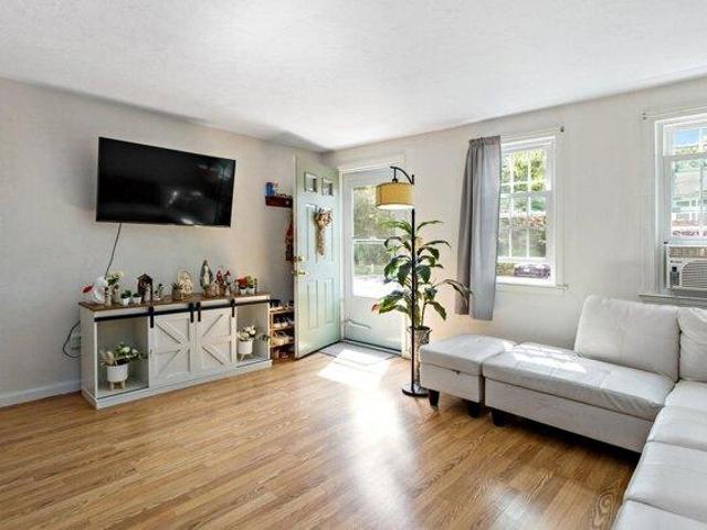 condo with 2 bedroom, Mashpee MA ES105474743